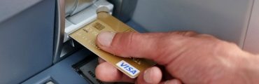 4 transactions via votre carte de crédit pourraient révéler votre identité