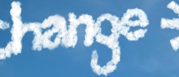 Peut-on transformer sans écouter ?