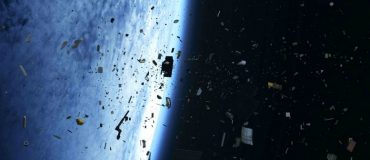 Débris spatiaux : peut-on vraiment les détruire ?