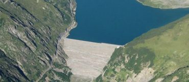 90% de solaire + éolien est possible avec seulement 10 heures de stockage batterie (étude australienne)