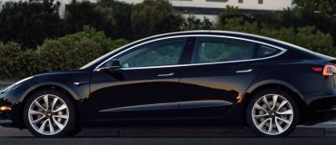 Les premières Tesla Model 3 sortent d'usine!