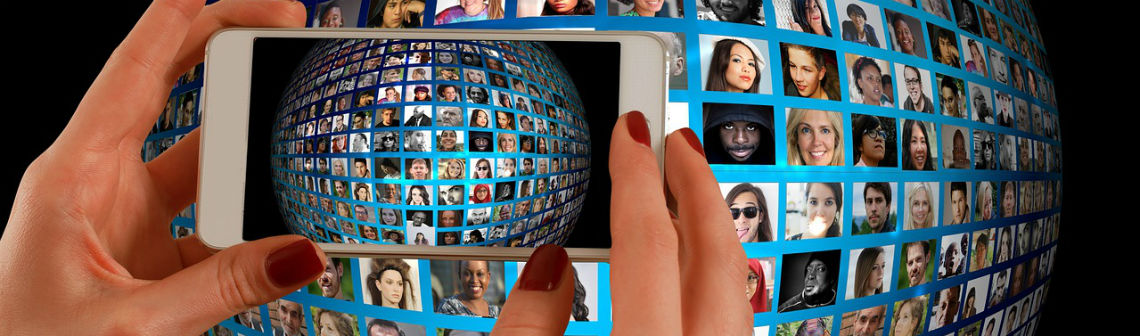 smartphone-reseaux-sociaux