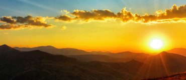 Innovation : pour la première fois, une synthèse de polymères à la lumière du soleil