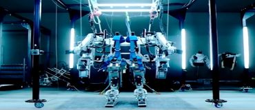 Des super héros pour assembler des avions