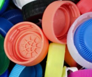 Holipresse : réutiliser les plastiques usagés pour fabriquer de nouveaux objets