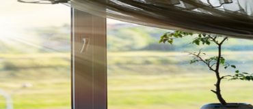 Des vitres qui stockent la chaleur le jour et la rendent la nuit