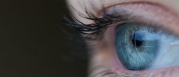 Comment l’implant de Pixium Vision aide les malvoyants à recouvrer la vue ?