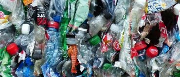 Transformer les déchets de polyéthylène en molécules à forte valeur ajoutée