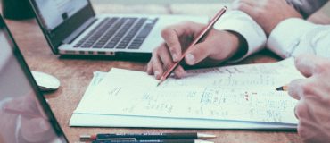 Mémoire, rapport, thèse : faire une bonne revue de littérature scientifique