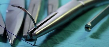 Un robot chirurgical possédant des sens comparables à ceux des humains