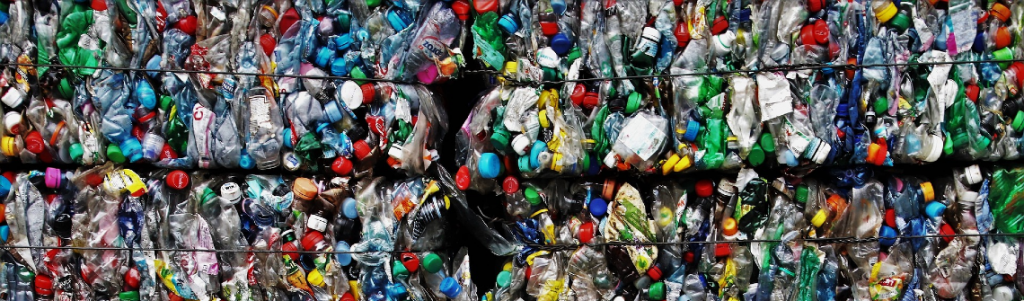 Les initiatives industrielles en matière de recyclage chimique des plastiques