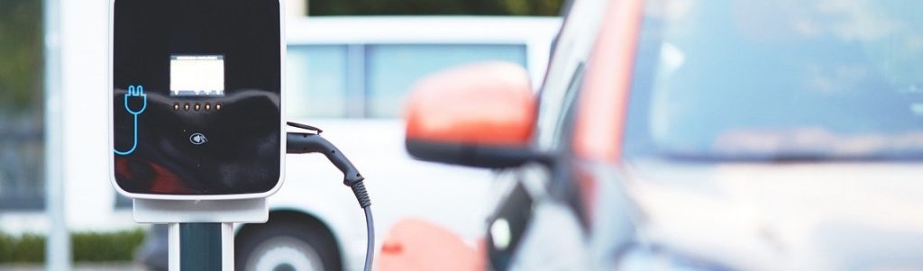 véhicule électrique et hybride rechargeable, marché français en hausse