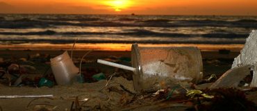 Les satellites pour détecter les déchets plastiques sur Terre