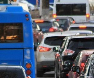 Un outil de régulation pour limiter la vitesse des véhicules en ville et réduire la pollution