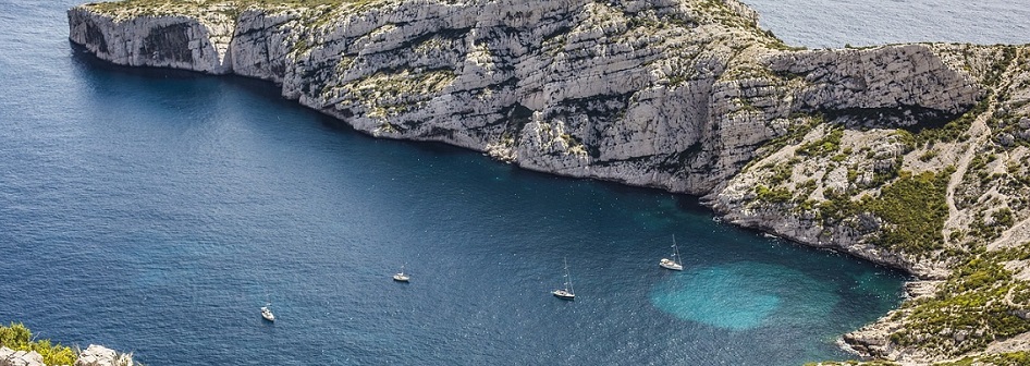 Protéger les herbiers de posidonies de l’ancrage des bateaux