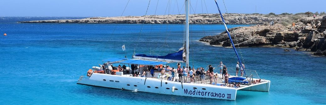 Réduire les coûts d'utilisation des matériaux composites dans le secteur naval