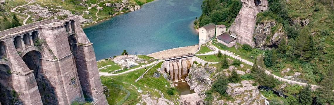 Le mix énergétique italien, entre dépendance au gaz et ambition nucléaire