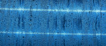 De nouvelles cellules hydrovoltaïques qui permettent de produire de l’électricité dans des environnements extrêmes et sans lumière