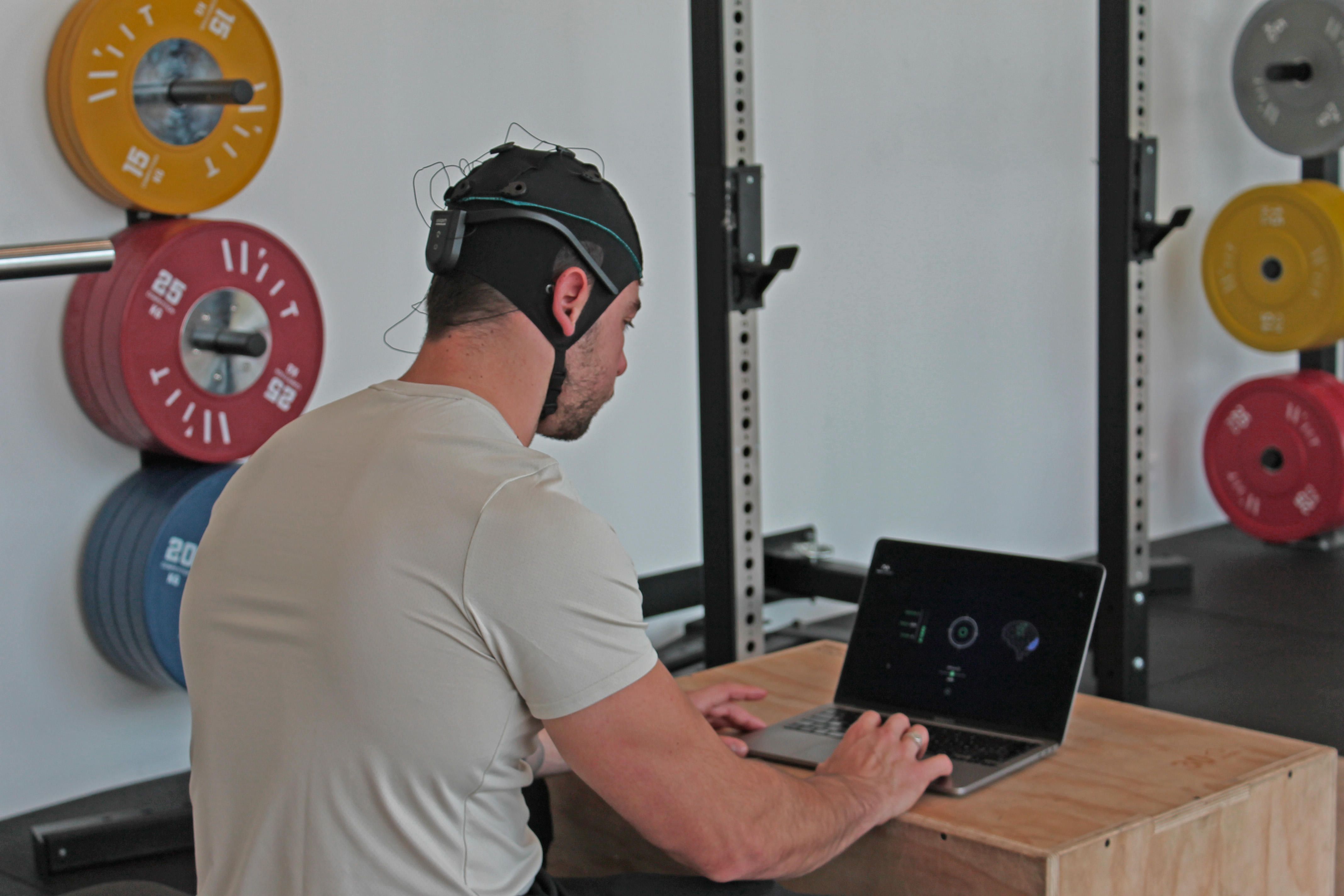 Bonnet d'électrodes, projet Neurathletics Bonnet d'électrodes, projet Neurathletics