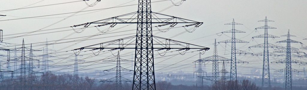 La transition énergétique accélère dans deux directions opposées en 2024