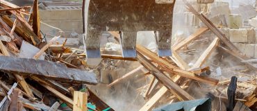 « Des vœux de gravats » en campagne