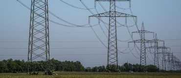 RTE alerte sur la surcapacité électrique et appelle à accélérer l'électrification