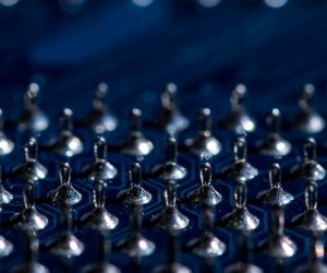 Micro- et nanofabrication 3D : vers une rupture avec les résines polymères grâce à l’assemblage optofluidique