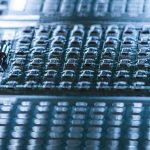 Wooptix automatise la détection d'anomalies des wafers