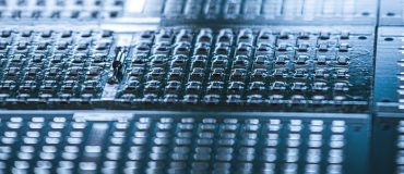 Wooptix automatise la détection d'anomalies des wafers