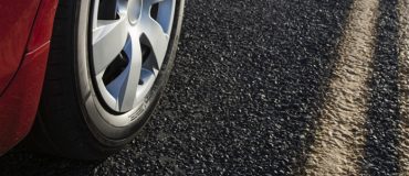 Pneus, freins et chaussées, les sources méconnues de la pollution automobile