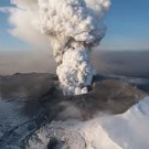 L’éruption d’un volcan islandais perturbe le ciel européen