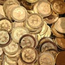 Le mystérieux créateur du bitcoin vit reclus en Californie (presse)