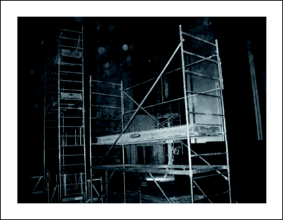 Échafaudages roulants de grande hauteur pour usage intérieur (© ETI).