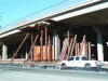 Figure 102 - Temporary consolidation of a building shaken by an earthquake in Oakland, California (USA) (Photo Pierre Engel)
