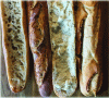Figure 5 - Baguette de tradition française Bagatelle, Label Rouge (left) versus pre-baked frozen baguette (right)